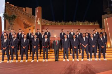 هكذا كرم العاهل الأردني لاعبي منتخب النشامى بعيد الاستقلال الـ80 هكذا كرم العاهل الأردني لاعبي منتخب النشامى بعيد الاستقلال الـ80