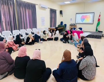 مركز شباب وشابات الرمثا ينفذ جلسة تفاعلية حول فهم المشاعر والتعبير عنها ضمن برنامج عقول صحية.. مستقبل مشرق . مركز شباب وشابات الرمثا ينفذ جلسة تفاعلية حول فهم المشاعر والتعبير عنها ضمن برنامج عقول صحية.. مستقبل مشرق .