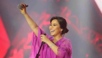 هبة الأباصيري تدافع عن شيرين وحماقي وتستحضر روح فايزة أحمد هبة الأباصيري تدافع عن شيرين وحماقي وتستحضر روح فايزة أحمد