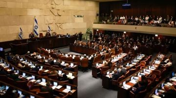 ائتلاف نتنياهو يتقدم بطلب لحل الكنيست ائتلاف نتنياهو يتقدم بطلب لحل الكنيست