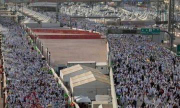 السعودية: الحجاج يؤدون طواف الإفاضة