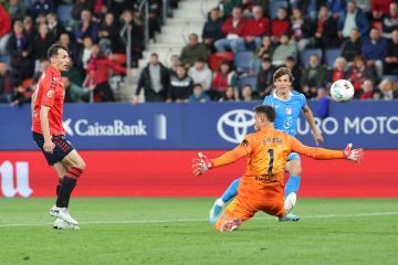 أتلتيكو مدريد يفوز على مضيفه أوساسونا بالليغا