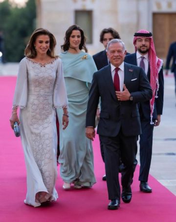 الملكة رانيا: كل عام والأردن عامر بالعز والكرم الملكة رانيا: كل عام والأردن عامر بالعز والكرم