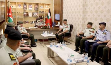 الحنيطي يزور مديرية الأمن السيبراني ويشيد بكفاءة مرتباتها