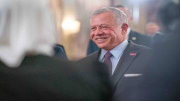 الملك يهنئ الأردنيين بمناسبة عيد الأضحى المبارك الملك يهنئ الأردنيين بمناسبة عيد الأضحى المبارك