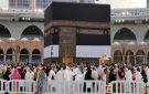 بينهم محمد هنيدي وياسمين عبدالعزيز.. 10 فنانين يؤدون مناسك الحج