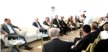 مندوبا عن الملك وولي العهد .. العيسوي يعزي عشيرة الفايز