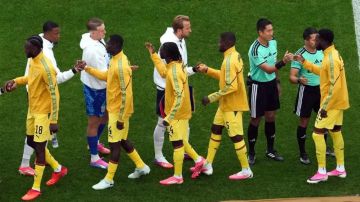 لاعب إنجلترا يرفض مصافحة الغاني بارتي والسبب !!