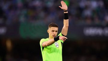 تغييرات جذرية .. فيفا يقر تطبيق 6 قواعد تحكيمية جديدة في كأس العالم 2026