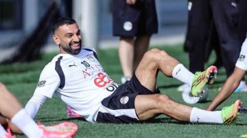محمد صلاح يفاجئ لاعب منتخب مصر بهدية ثمينة (صورة)