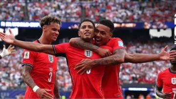 منتخب إنجلترا يهزم بنما ويتأهل متصدرا مجموعته في كأس العالم