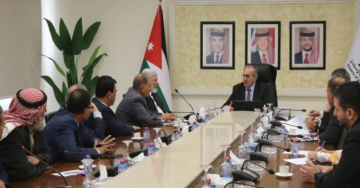 وزير الأشغال يوجه بتقييم واقع طرق حيوية في البلقاء
