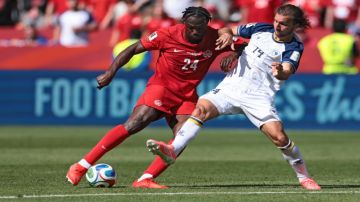 كندا تتعادل مع البوسنة 1 1 في افتتاح مباريات المجموعة الثانية من كأس العالم 2026 كندا تتعادل مع البوسنة 1 1 في افتتاح مباريات المجموعة الثانية من كأس العالم 2026