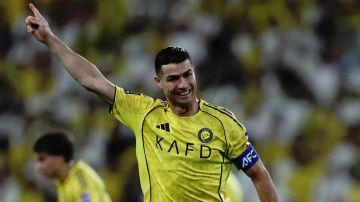 الحل الوحيد لمنافسة الهلال ..  كريستيانو رونالدو يمنح النصر 3 مزايا تاريخية