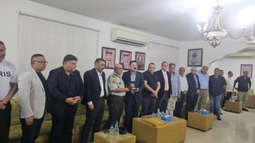 نادي الجالية الأردنية في سلطنة عمان يكرم الملحق العسكري العميد الركن علي الحوامده