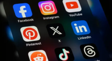 كيف تمنحك منصات التواصل السيطرة على ما تراه؟ كيف تمنحك منصات التواصل السيطرة على ما تراه؟