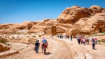نسب إشغال الفنادق في الأردن خلال الأسبوع الحالي نسب إشغال الفنادق في الأردن خلال الأسبوع الحالي