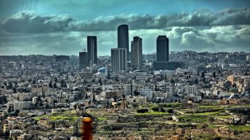 نمو الاقتصاد الأردني مرهون بتنفيذ مشاريع استثمارية ضخمة نمو الاقتصاد الأردني مرهون بتنفيذ مشاريع استثمارية ضخمة