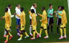 لاعب إنجلترا يرفض مصافحة الغاني بارتي والسبب !!