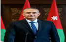 وزير البيئة يكرم طلبة لمبادرتهم التطوعية في حملات النظافة