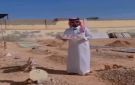السعودية.. شاب يحتفل بتوثيق حسابه عند قبر والدته ويثير الجدل