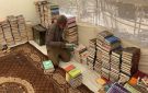 بائع كتب يواصل شغفه بخيمة صغيرة في غزة - jo