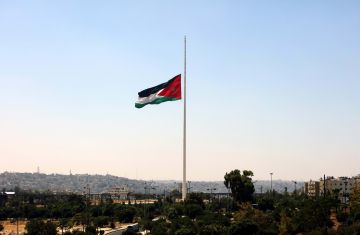 الجيش الأردني يعلن إسقاط 5 صواريخ إيرانية الجيش الأردني يعلن إسقاط 5 صواريخ إيرانية