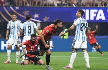 وفاة مصريين بعد خسارة منتخب مصر أمام الأرجنتين وفاة مصريين بعد خسارة منتخب مصر أمام الأرجنتين