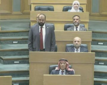 الكساسبة يؤدي اليمين الدستورية في مجلس النواب الكساسبة يؤدي اليمين الدستورية في مجلس النواب