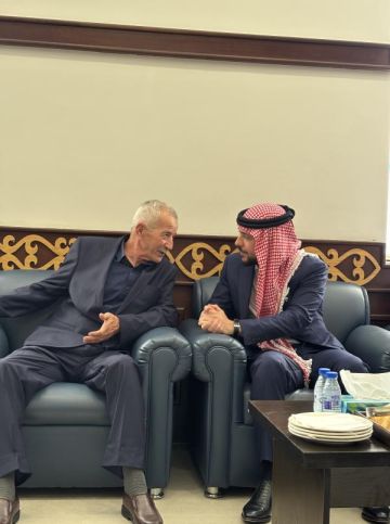 نائب الملك يعزي بوفاة الرائد المظلي المتقاعد سميح جنكات نائب الملك يعزي بوفاة الرائد المظلي المتقاعد سميح جنكات