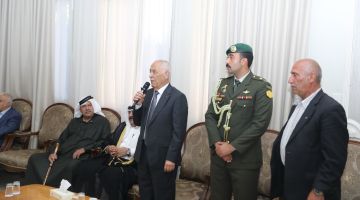 العيسوي يعزي عشائر حتر والهويدي والطراونة العيسوي يعزي عشائر حتر والهويدي والطراونة