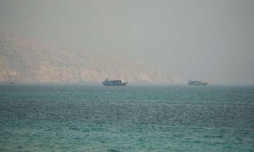 انفجار ناقلتي نفط في جنوب مضيق هرمز انفجار ناقلتي نفط في جنوب مضيق هرمز
