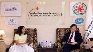 أساري: الأردن منصة اقتصادية ولوجستية تجذب الاستثمارات أساري: الأردن منصة اقتصادية ولوجستية تجذب الاستثمارات