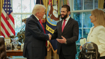البيت الأبيض: ترامب يجتمع مع زيلينسكي والشرع على هامش قمة حلف الأطلسي البيت الأبيض: ترامب يجتمع مع زيلينسكي والشرع على هامش قمة حلف الأطلسي
