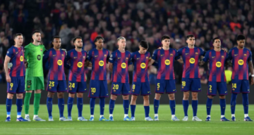 رسميًا.. برشلونة يجدد عقد مدافعه