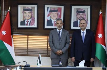 49 محاميا يؤدون اليمين القانونية أمام وزير العدل 49 محاميا يؤدون اليمين القانونية أمام وزير العدل