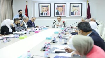 العمل النيابية تقر مشروع قانون تنظيم العمل المهني العمل النيابية تقر مشروع قانون تنظيم العمل المهني
