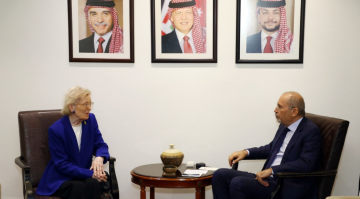 وزير الخارجية يلتقي وفد مجلس الحكماء وزير الخارجية يلتقي وفد مجلس الحكماء