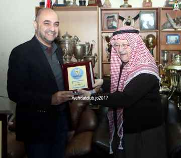 طارق خوري الى محمد الحنيطي: من يصنع من؟ طارق خوري الى محمد الحنيطي: من يصنع من؟