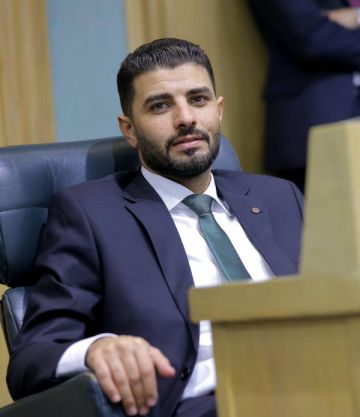 الطهراوي يطالب بوقف حجز الشهادات الجامعية بذريعة الذمم المالية الطهراوي يطالب بوقف حجز الشهادات الجامعية بذريعة الذمم المالية