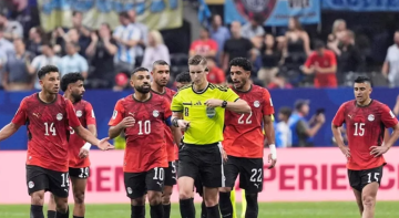 لماذا تنهار المنتخبات الأفريقية قبيل التأهل في المونديال؟ لماذا تنهار المنتخبات الأفريقية قبيل التأهل في المونديال؟