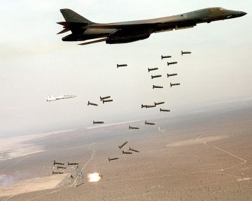 قاذفة B-1 قاذفة B-1