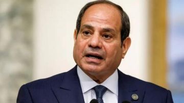 السيسي عن استهداف ميناء دمياط: المنطقة تشهد تصعيدا خطيرا السيسي عن استهداف ميناء دمياط: المنطقة تشهد تصعيدا خطيرا