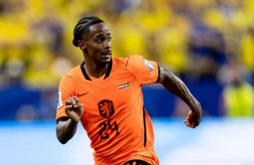 الهلال السعودي يحسم التعاقد مع سومرفيل بمبلغ ضخم الهلال السعودي يحسم التعاقد مع سومرفيل بمبلغ ضخم