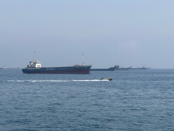 وزير النقل السوري: شبكة بحرية بديلة عن هرمز لتعزيز دور سوريا بين الشرق والغرب وزير النقل السوري: شبكة بحرية بديلة عن هرمز لتعزيز دور سوريا بين الشرق والغرب