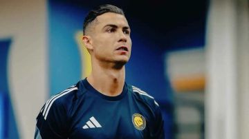 بعد طرح السيناريو  المثير  ..  5 كوارث تضرب النصر السعودي حال رحيل رونالدو