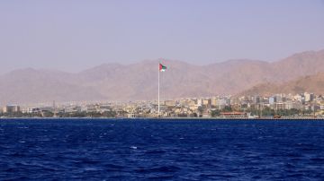 دوي انفجارات في العقبة وإيلات دوي انفجارات في العقبة وإيلات