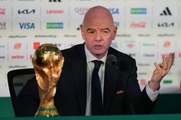 هل يمكن عزل رئيس الفيفا؟