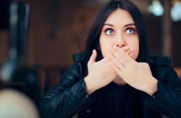 الحازوقة .. أسبابها اليومية وطرق منزلية للتخلص منها الحازوقة .. أسبابها اليومية وطرق منزلية للتخلص منها