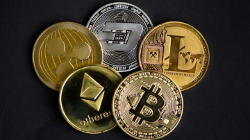 تعهد أمريكي - بريطاني بدعم العملات المشفرة المستقرة تعهد أمريكي - بريطاني بدعم العملات المشفرة المستقرة